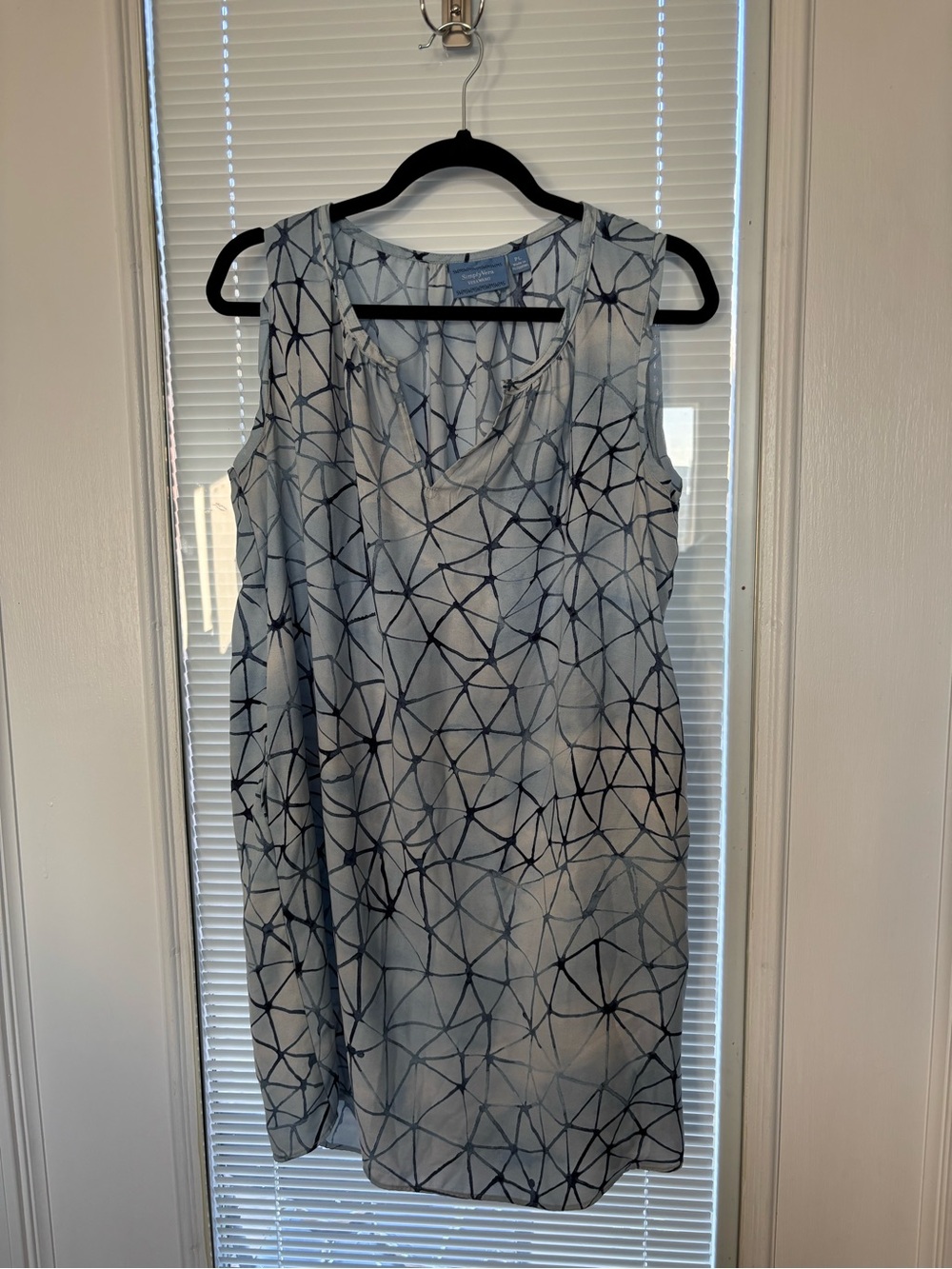Simply Vera Vera Wang Light Blue & Navy Geometric Sleeveless Tunic